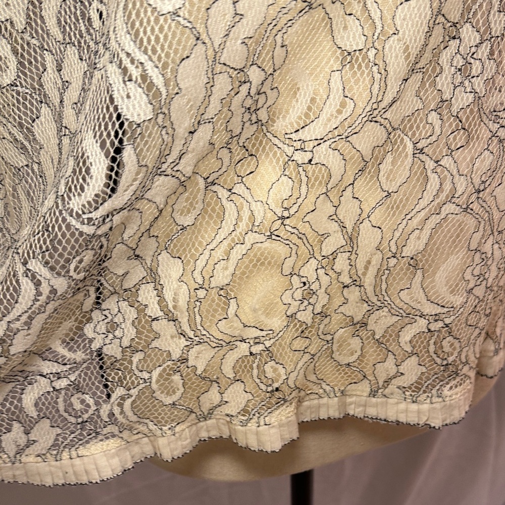 LOFT Cream Lace Blouse - Picture 11 of 16